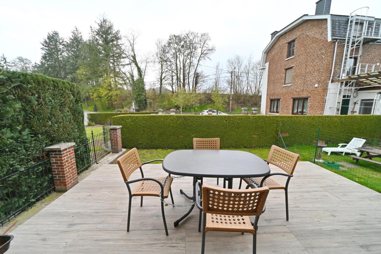 La Petite Maison Dans La Prairie Hotton Exterior foto